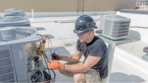 Read more about the article <strong>What Do HVAC Technicians Do During Routine Maintenance?</strong>