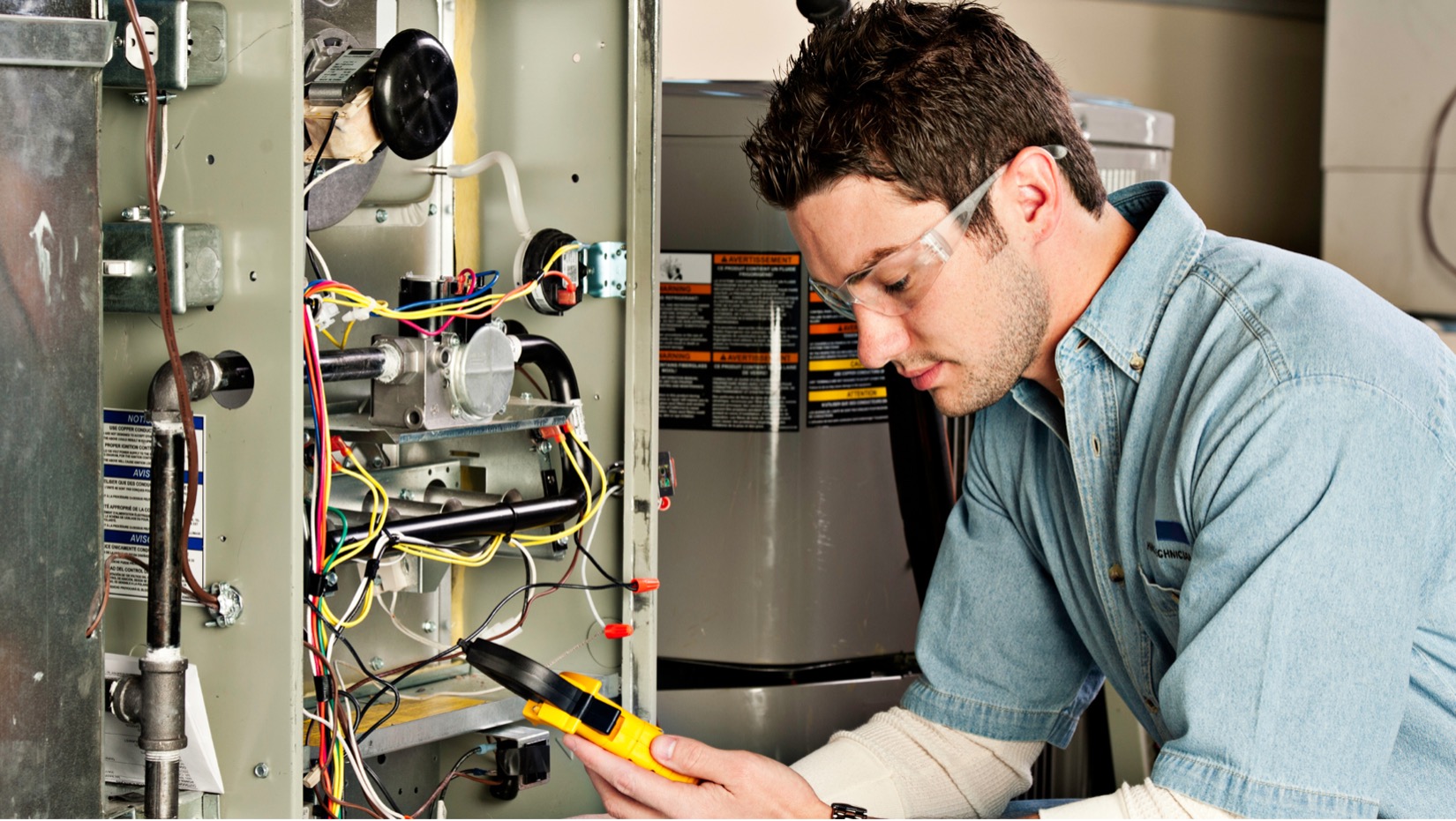 You are currently viewing 5 Critical Reasons to Schedule Furnace Repair in Raymore This Summer